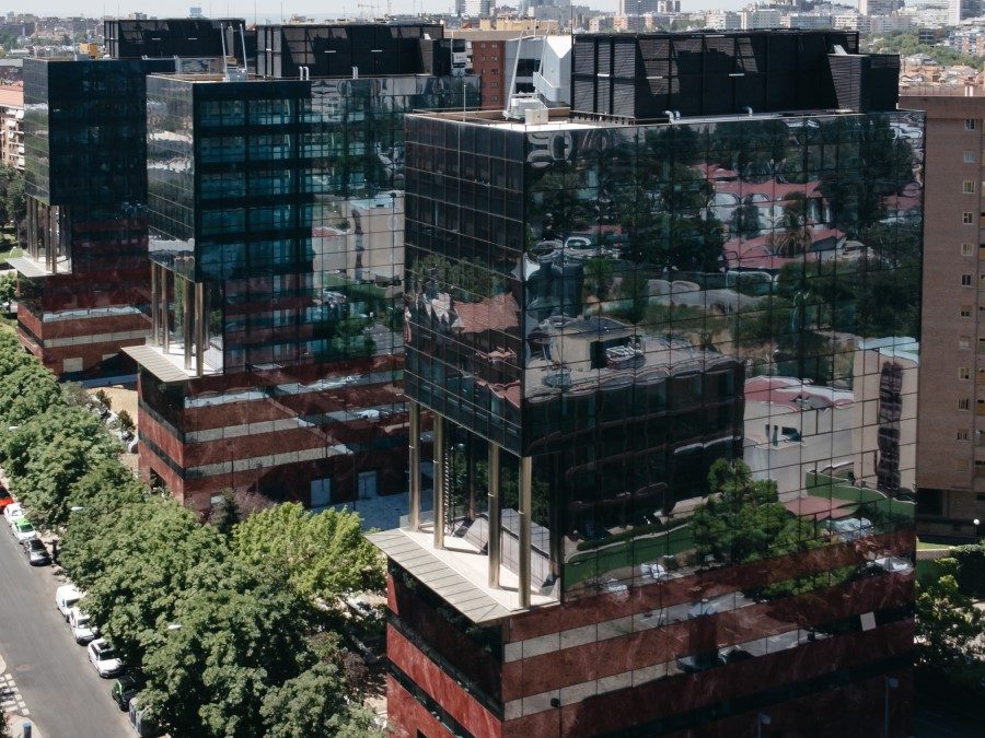 Amenabar entrega las 3 torres de oficinas Complejo Triada HNA en Madrid